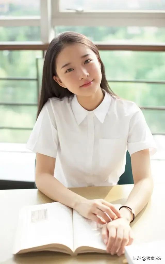 可爱女生图片（动漫可爱女生图片）